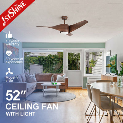 satın al 52 Inch Enerji tasarrufu Düşük güç 6 Hızlı Seçim Plastik APP Kontrolü Işıklı Akıllı Tavan Ventilatörü Çevrimiçi üretim