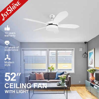İyi bir fiyat. 52 inç 6 Hızlı Uzaktan LED Tavan Ventilatörü 5 ABS Blades çevrimiçi