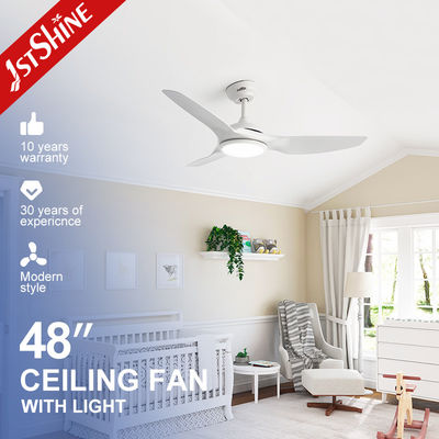 Modern Tasarım LED Tavan Ventilatörü Ak ABS Kılıçları ile Ak Uzaktan Kumanda ve Şık Tasarım